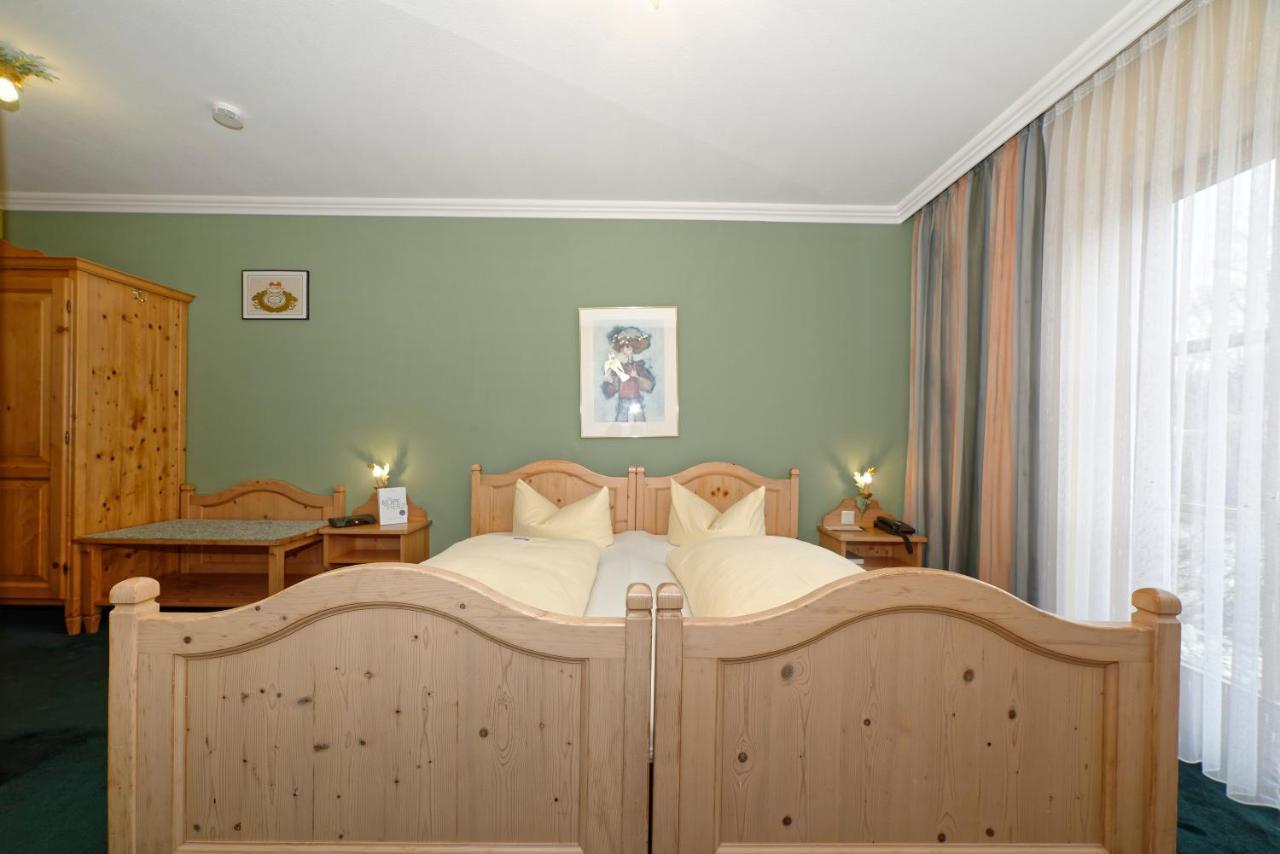 Hotel Zum Maximilian Bad Feilnbach Exterior photo